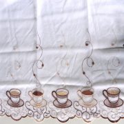 Hímzett, fehér voile vitrázs függöny, kávéscsésze mintával
